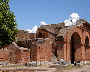 Civitavecchia, Italien - www.rejsecenterdjursland.dk